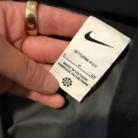 Nike Storm Fit Hooded Jacket - Picture 3 of 5